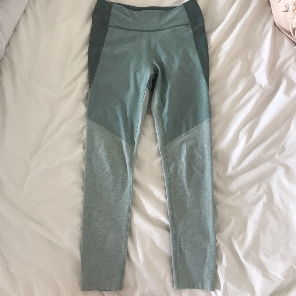 Outdoor voices warmup legging